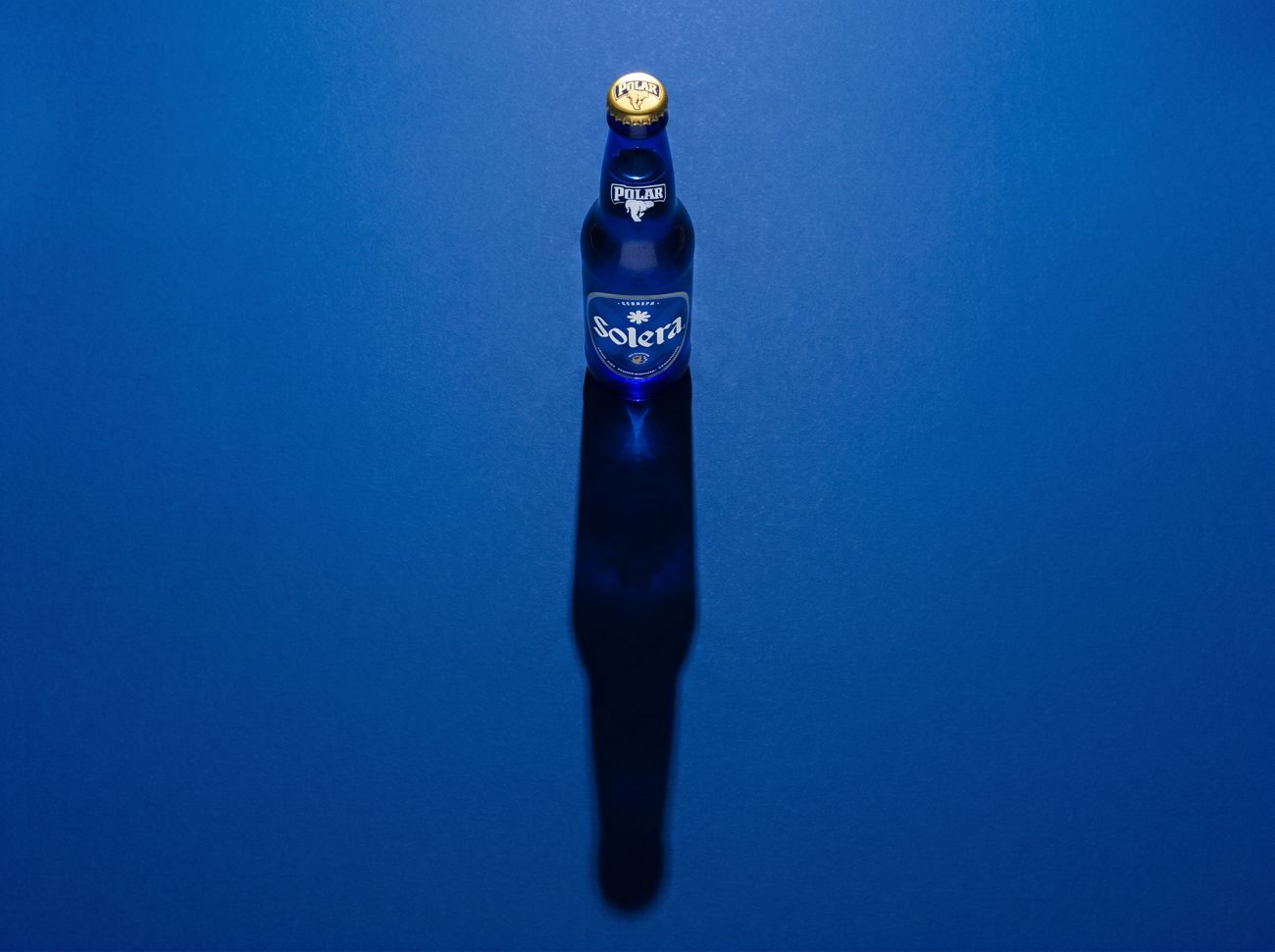 Botella azul Solera